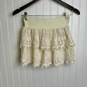 Un Deux Trois Ivory Lace Crochet Mini Skirt Elastic Waist medium P31